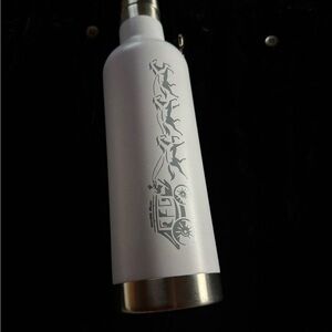 White Tumbler  25 oz with Horse Carriage Design